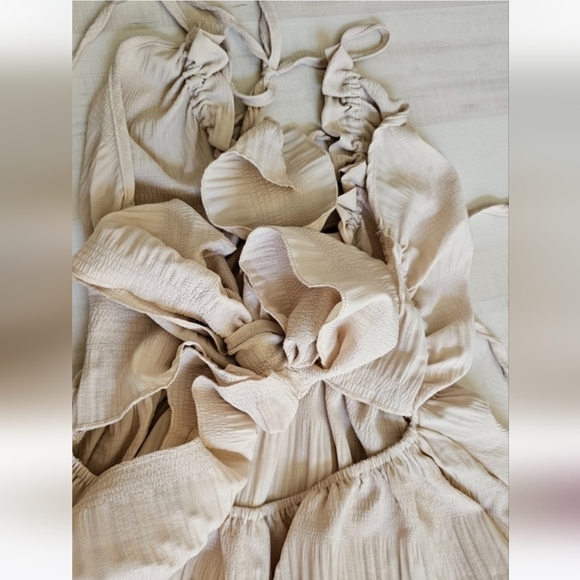 NWOT Boho Tie Back Ruffle Tiered Maxi Dress - Picture 6 of 7